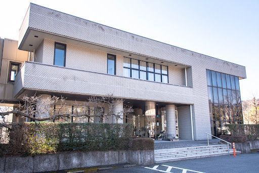 日の出町立図書館